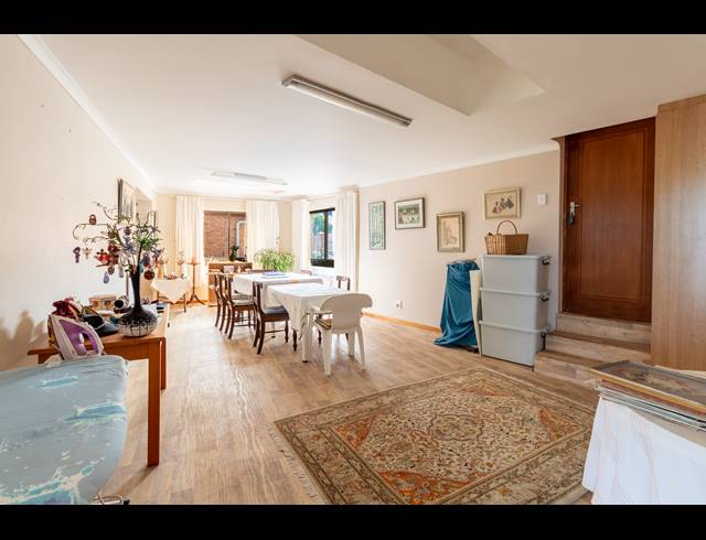 3 BEDROOM HOUSE FOR SALE IN VAN RIEBEECKSTRAND